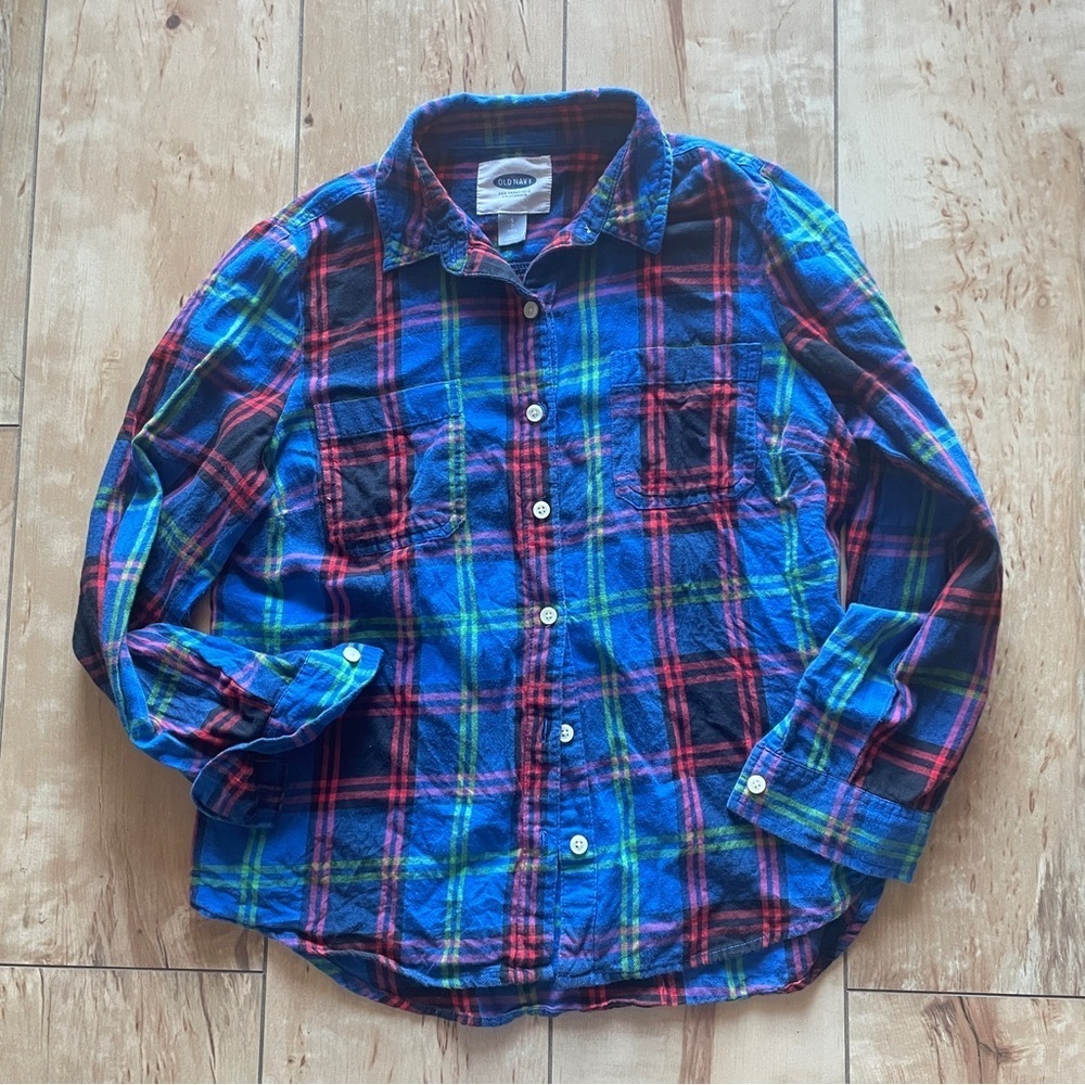 Old Navy blue, plaid flannel shirt women’s size‎ small petite blue black red
